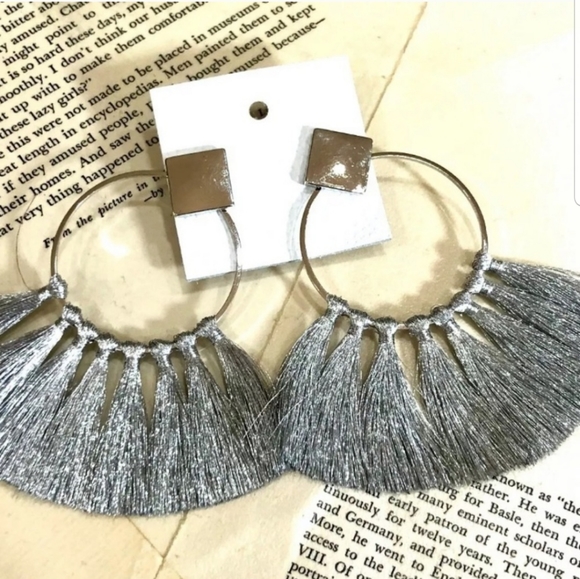 Free People Full Bloom Earrings - Picture 3 of 4